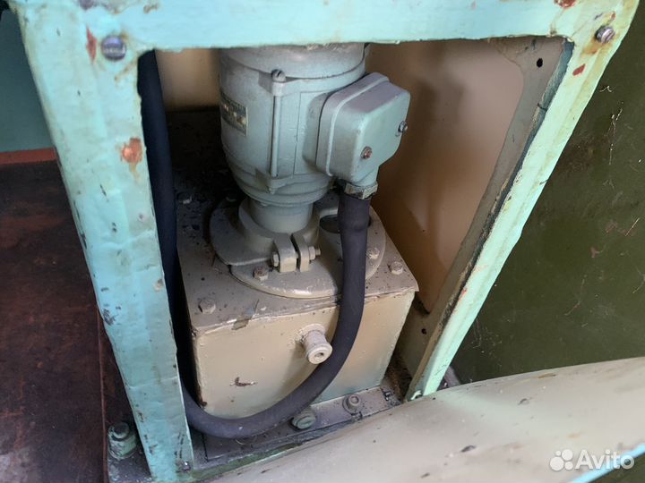 Токарный станок ит-1М