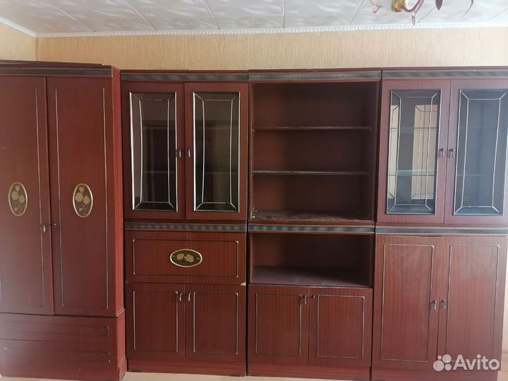 Стенка в гостиную бу