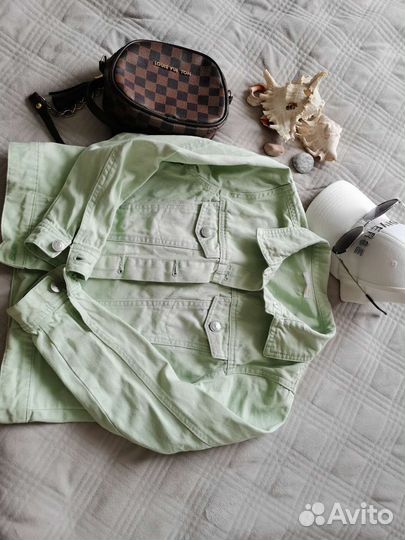 Джинсовая куртка для девочки 9-10 лет