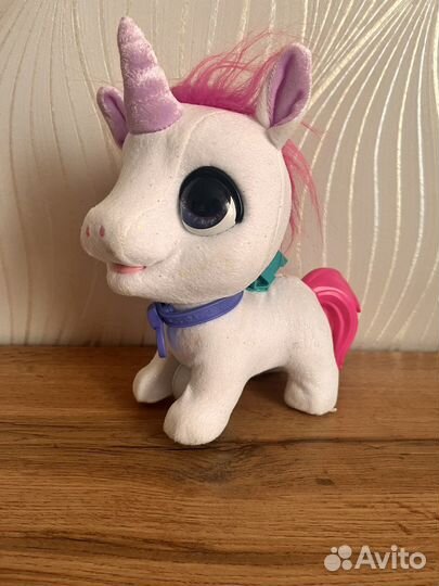 Единорог на поводке