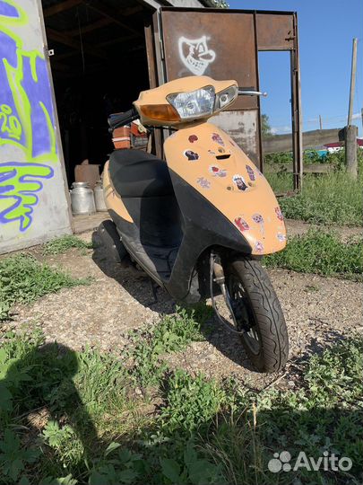 Скутер Suzuki Lets 2