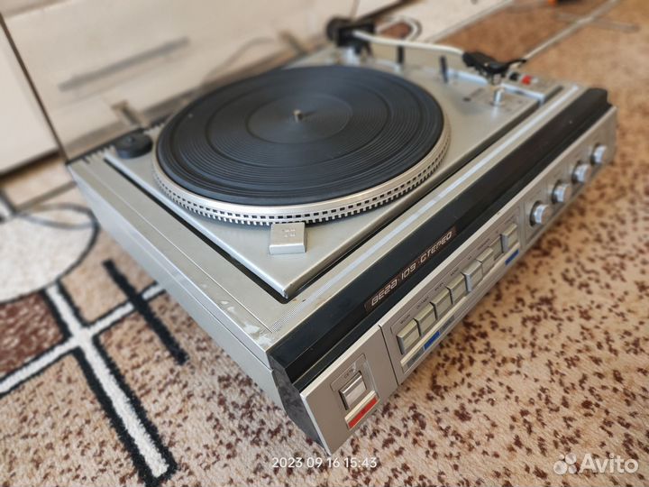 Проигрыватель винила Вега 109