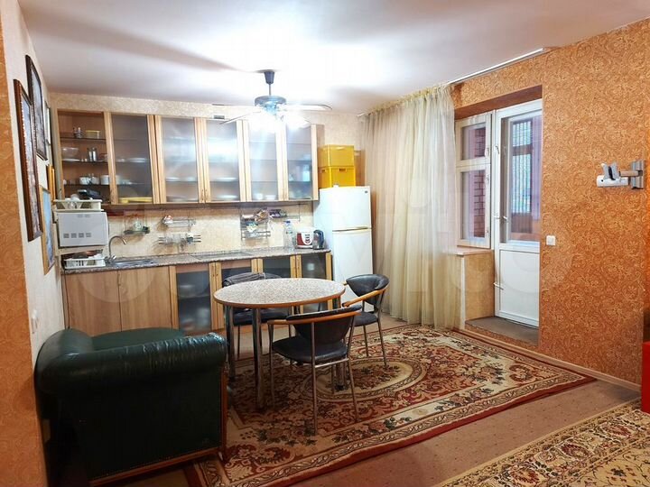 2-к. квартира, 67 м², 9/10 эт.