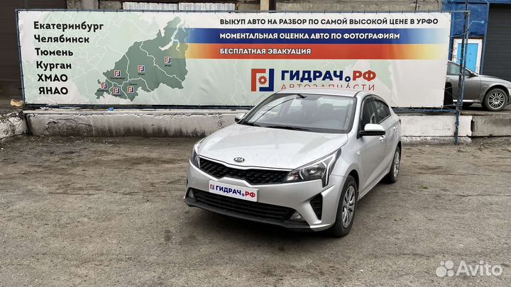 Стекло двери задней правой Kia Rio 4 рестайлинг 83