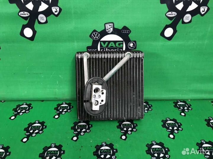Радиатор кондиционера 1K0820679 VW-tiguan