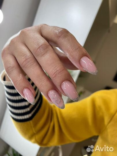 Наращивание ногтей