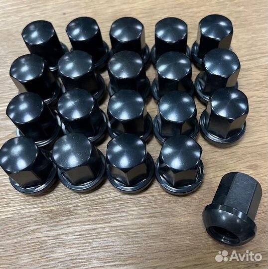 Гайки колесные черные Porsche 14х1,5 20 шт Bimecc