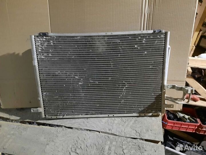 Радиатор кондиционера kia carens 1