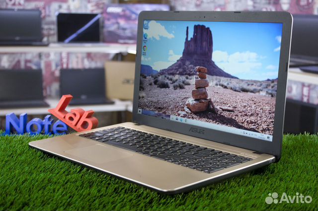 Ноутбук Asus 15,6/Intel/4Gb/SSD120Gb