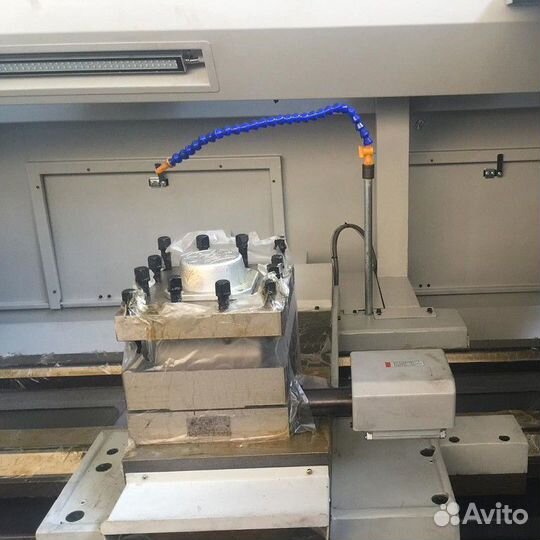 Токарный Трубонарезной станок с чпу QK1313