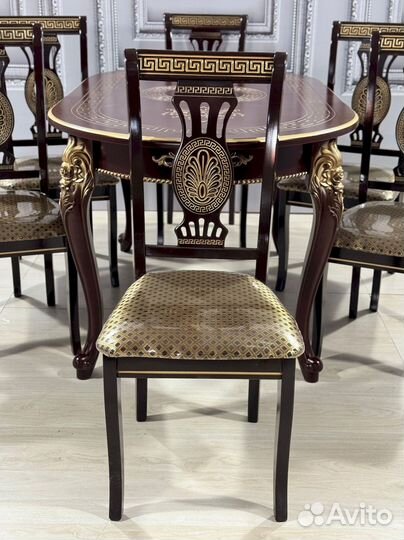 Стол и стулья в гостиную. В наличии