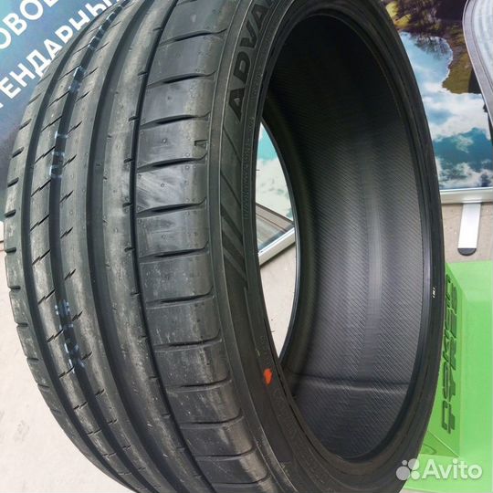 Yokohama Advan Sport V107 275/35 R22 Y
