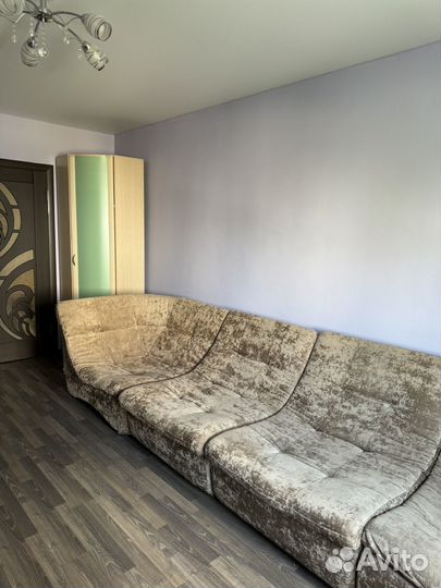 Диван очень большой