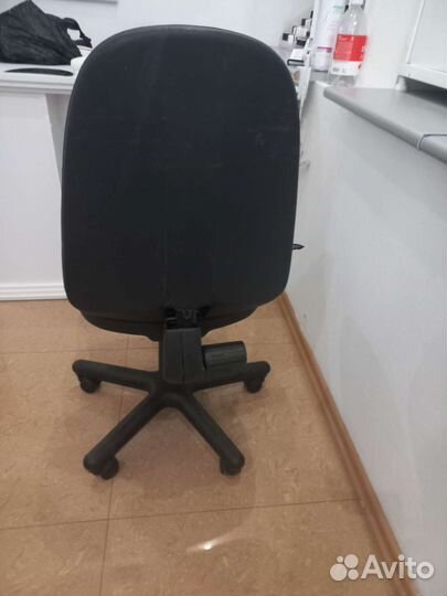 Стул со спинкой