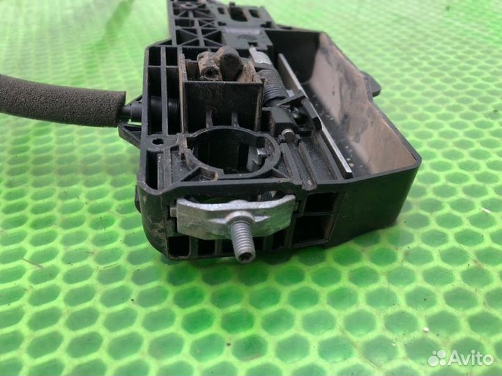 Кронштейн ручки двери передний левый LADA Xray