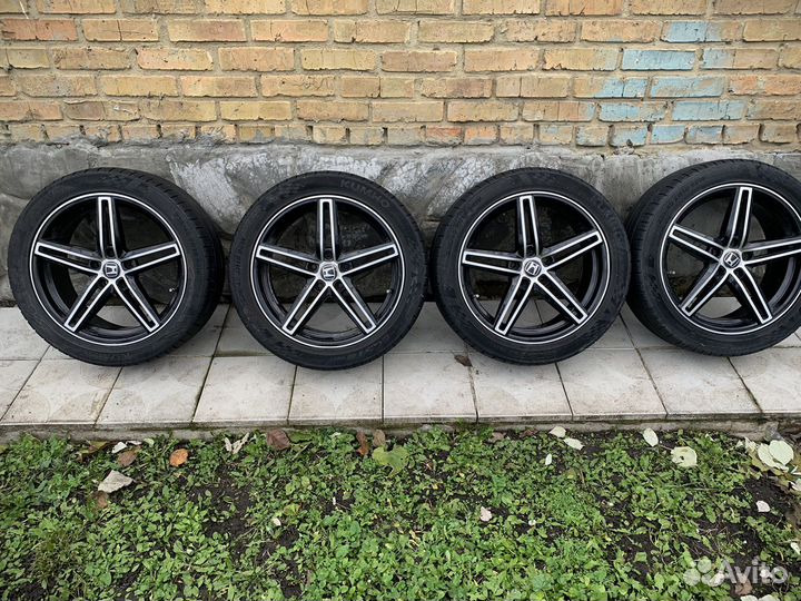 Kumho Ecsta PS31 23.5/45 R18