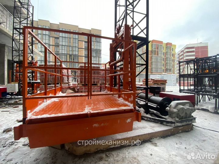 Подъемник мачтовый грузовой строительный Пмг