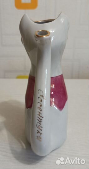 Поильник фарфоровый кошечка