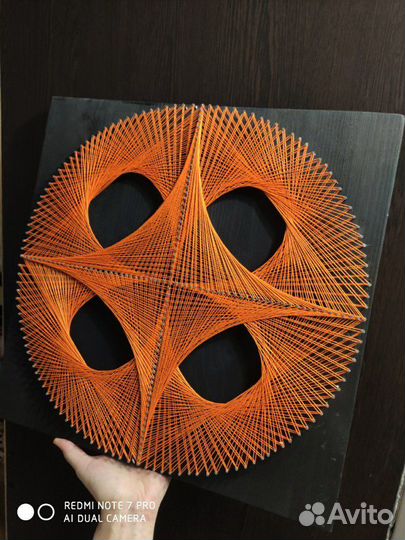 Картина в технике стринг арт