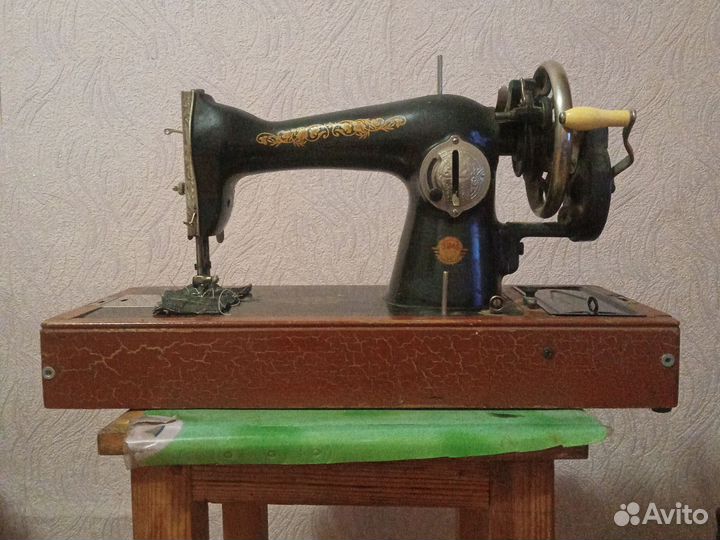 Швейная машина Умз имени Калинина