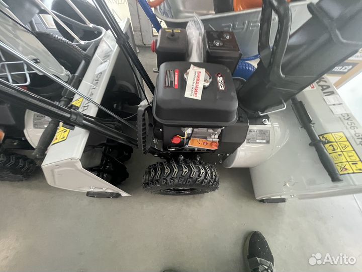 Самоходный, многоскоростной снегоуборщик кама 56