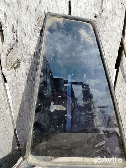 Форточка задней двери левой Лифан Х60