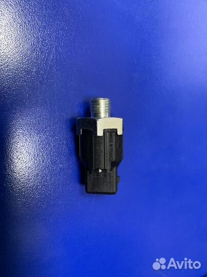 Датчик детонации Рено Логан Сандеро Лада Ларгус