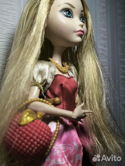 Кукла Ever After High Apple White Базовая перевыпу