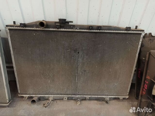 Радиатор охлаждения Honda Legend KB1