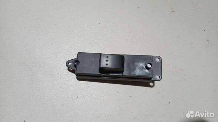 Кнопка заднего правого стеклоподъемника Mazda 3