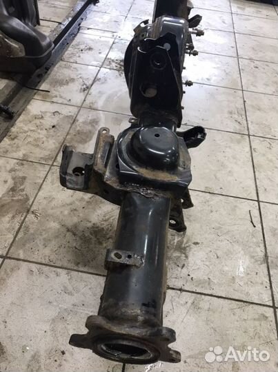 Задний мост (чулок) Toyota Land Cruiser LC 200, LX