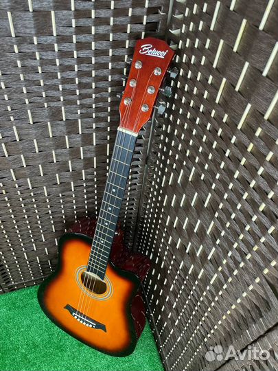 Акустическая гитара для обучения