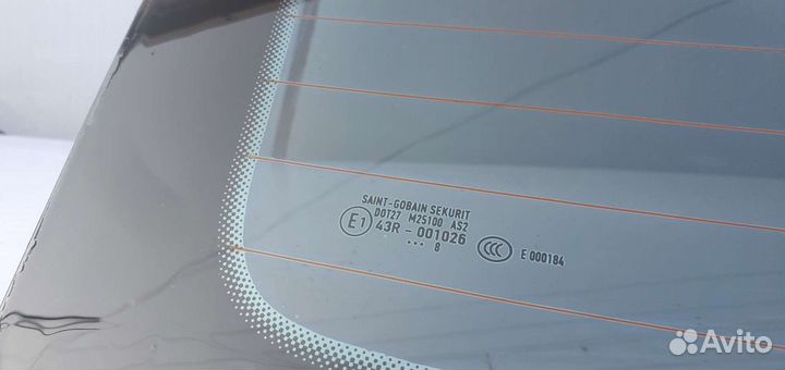 Стекло крышки багажника Volkswagen Touareg GP 7L6