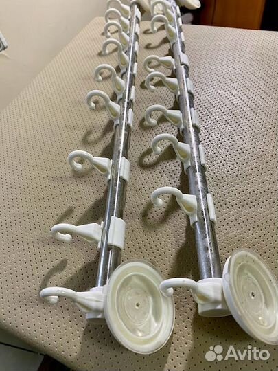 Вешалка на присосках