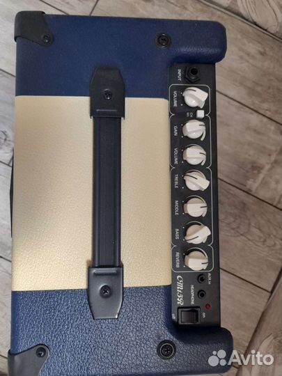 Гитарный комбоусилитель Cort, 15 Вт