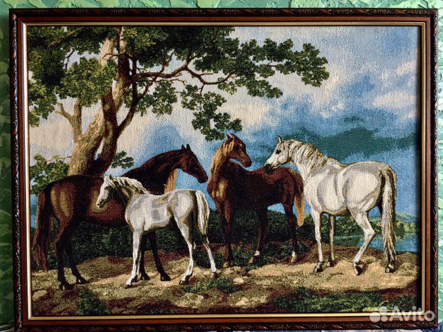 Картина гобеленовая в деревянном багете