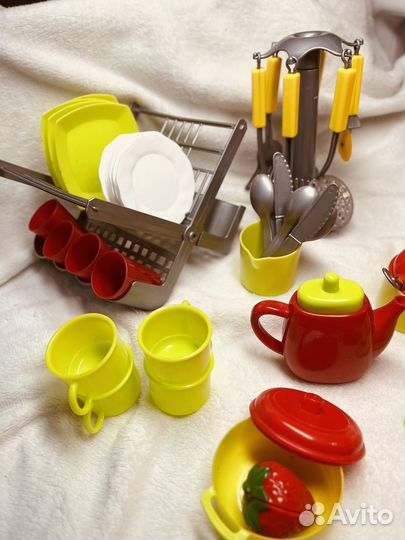 Набор детской посуды