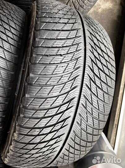 Michelin Pilot Alpin 5 275/35 R19 и 245/40 R19