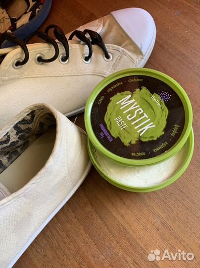 Паста и порошок для удаления пятен на вещах, обуви