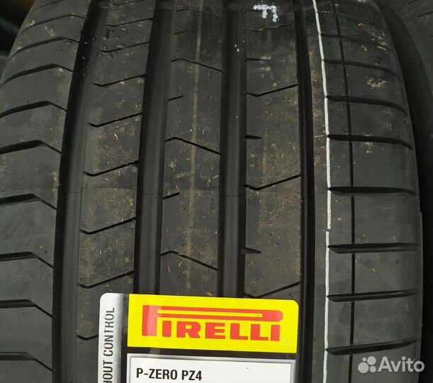 Pirelli P Zero PZ4 285/45 R20