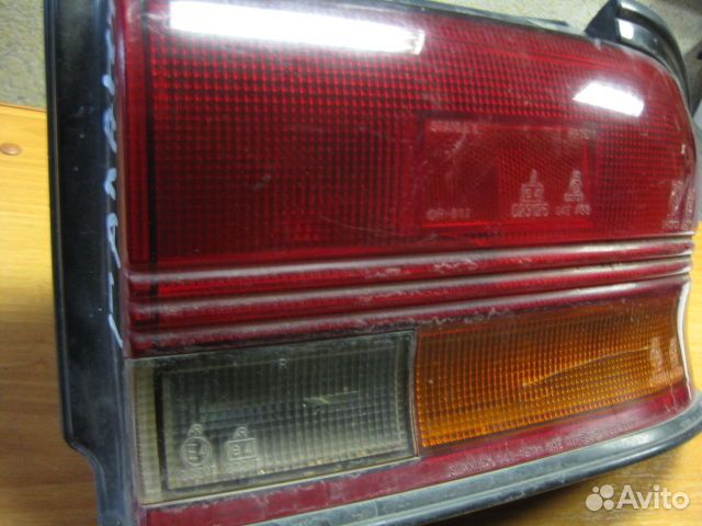 Фонарь задний правый Mitsubishi Galant (89-92 года