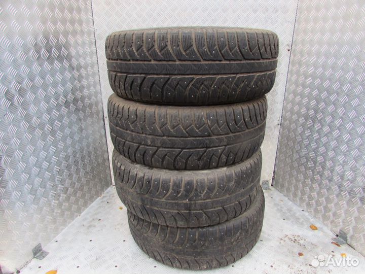 Bridgestone Ice Cruiser 7000 285/60 R18