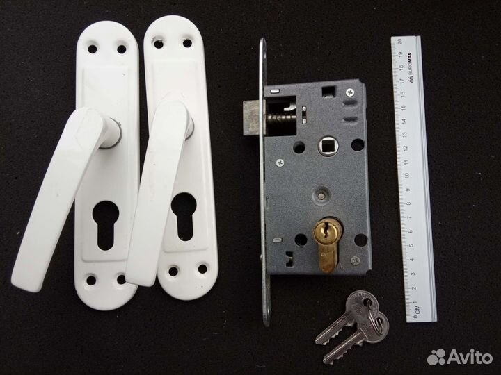 Замок врезной