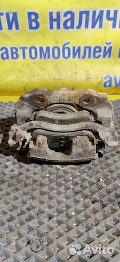 Суппорт тормозной передний правый Citroen Berlingo