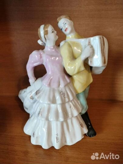 Статуэтка Кадриль