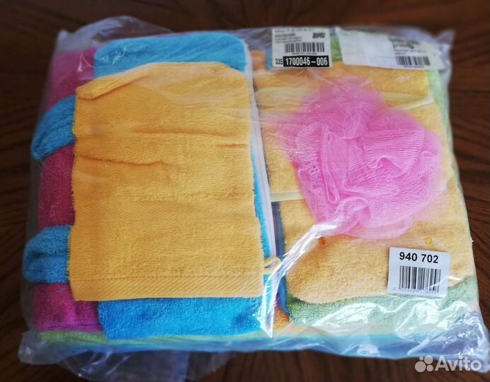 Полотенца и принадлежности для ванны набор новый