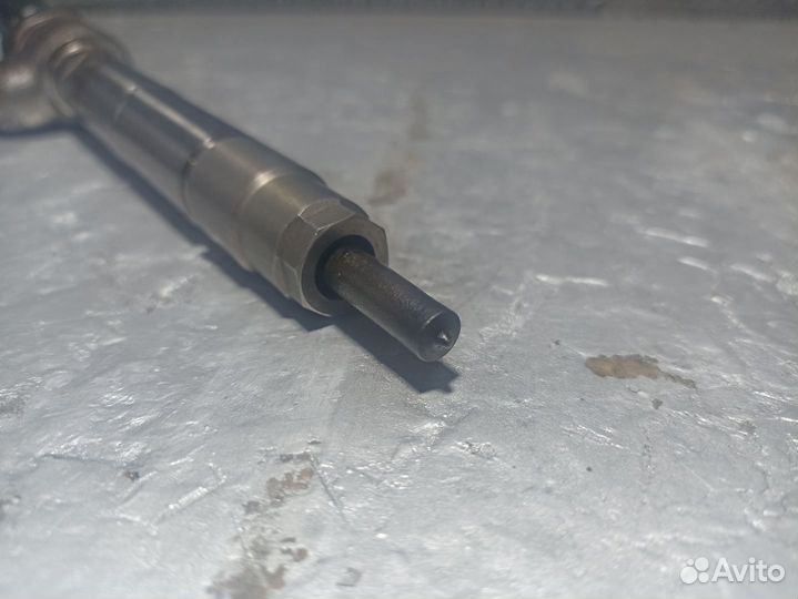 Форсунка топливная Genesis G80 2 2020 338002R100