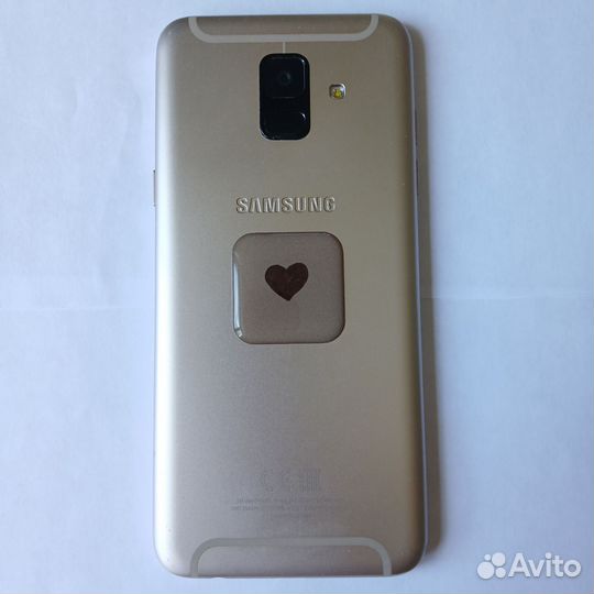 Samsung Galaxy A6, 4/32 ГБ