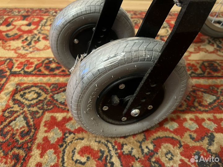 Новая Инвалидная кресло-коляска складная KY954LGC