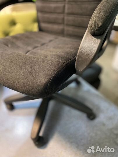 Компьютерное кресло